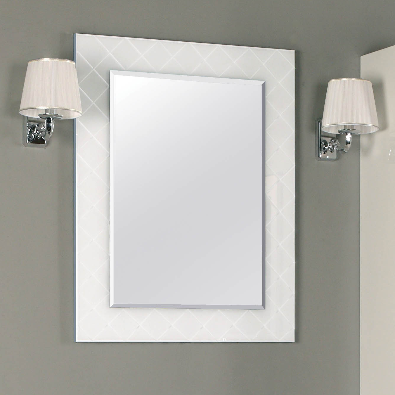 Зеркало Акватон Венеция 65 белое 1A155302VNL10 - фото 1